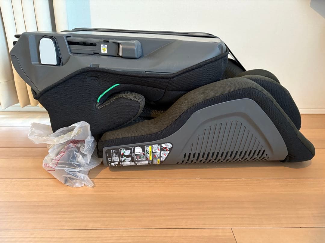 コンビ ジョイトリップアドバンスISOFIXエッグショックSA/オリーブグリーン