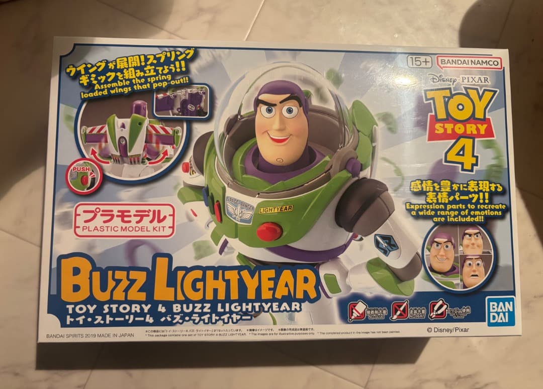 ウッディ　バズ　プラモデル