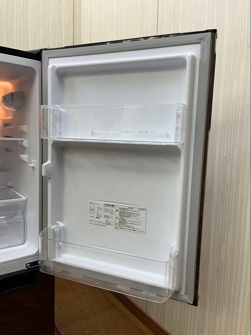 2ドア冷蔵庫 117L 右開き ウィンコド 2022年 SW-2117FTR-D