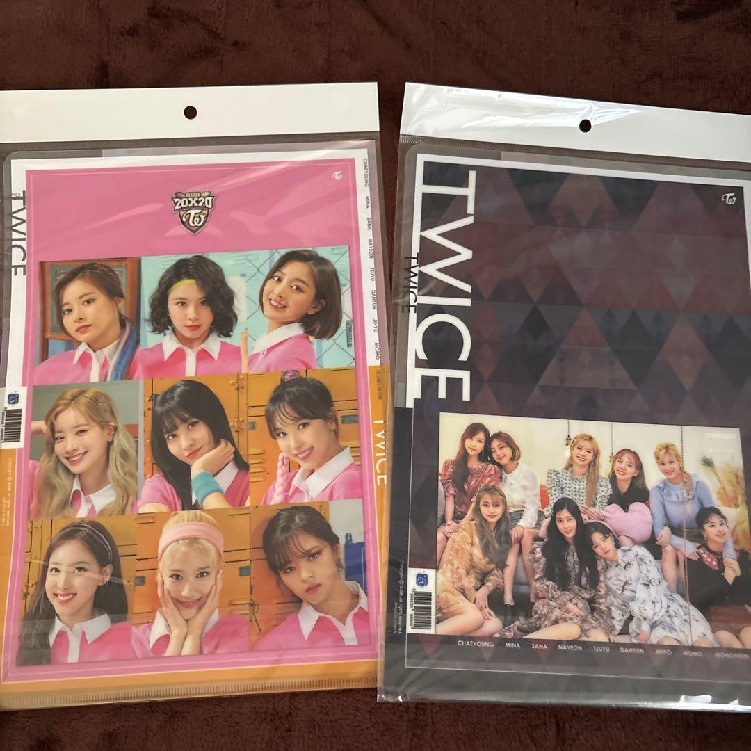 TWICE クリアファイル 2枚セット - メルカリ