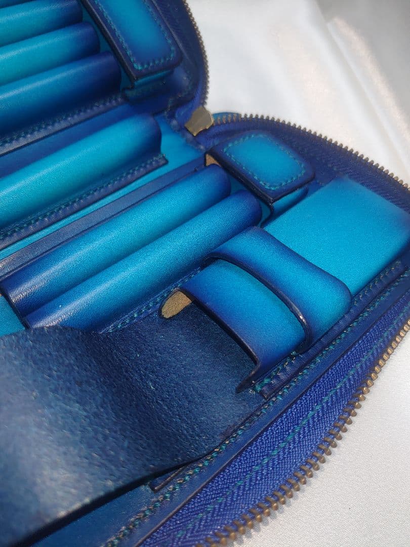 ペンケース ラウンドジップタイプ