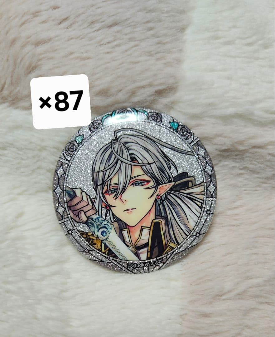 悪魔執事と黒い猫 あくねこ シロ 3周年 グリッター缶バッジ あくねこ 3