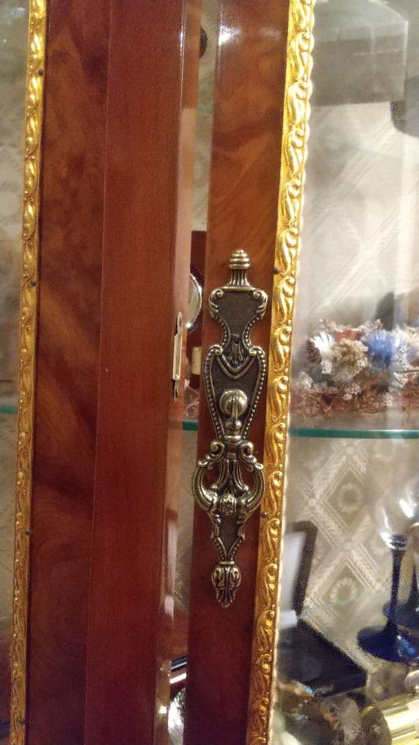 高級輸入家具①】スペイン製 ガラスキャビネット キュリオケース