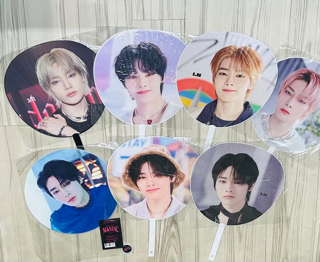 Stray Kids スキズ アイエン うちわ 7枚セット - メルカリ