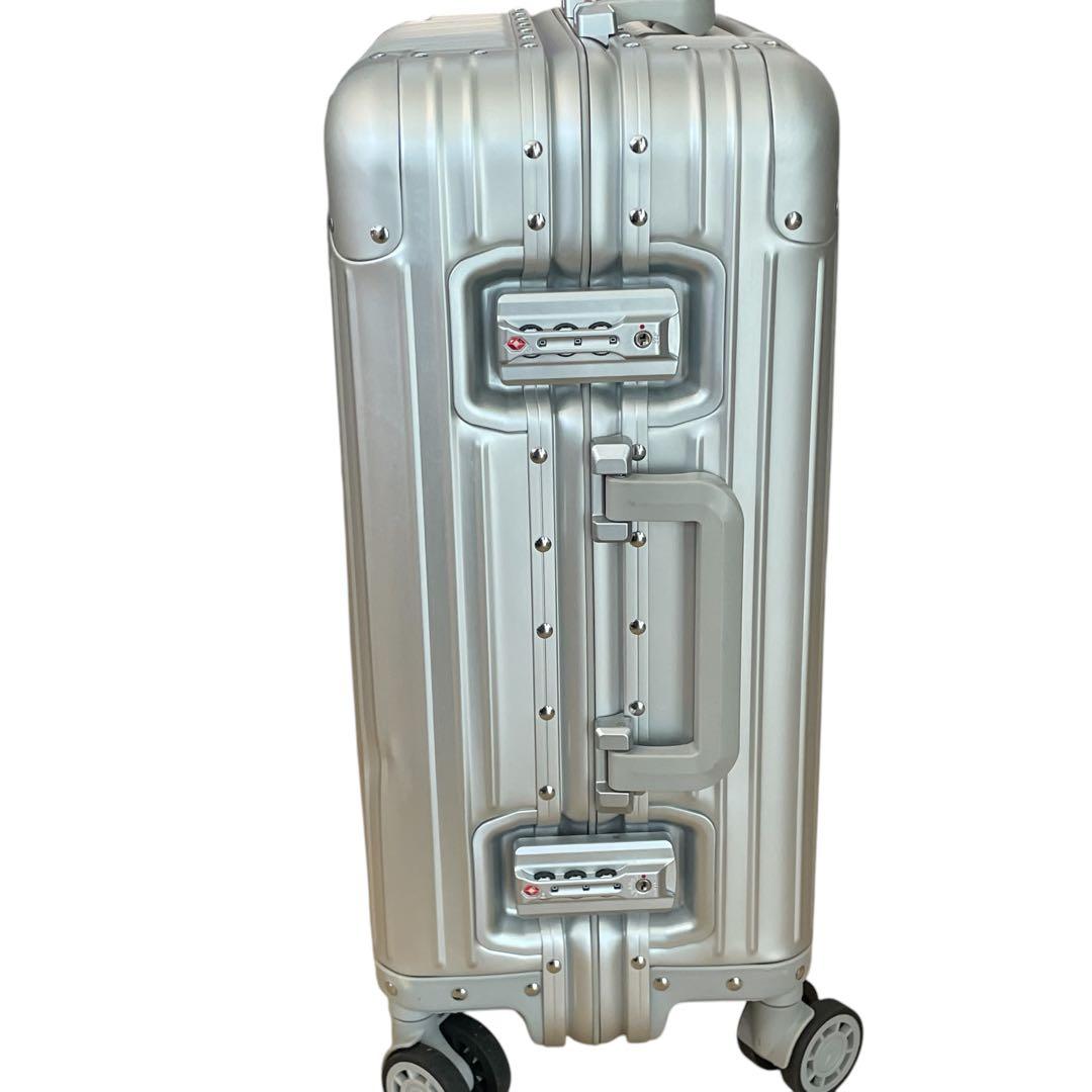 メルセデスベンツ オリジナル アルミスーツケース シルバー 32L 4輪