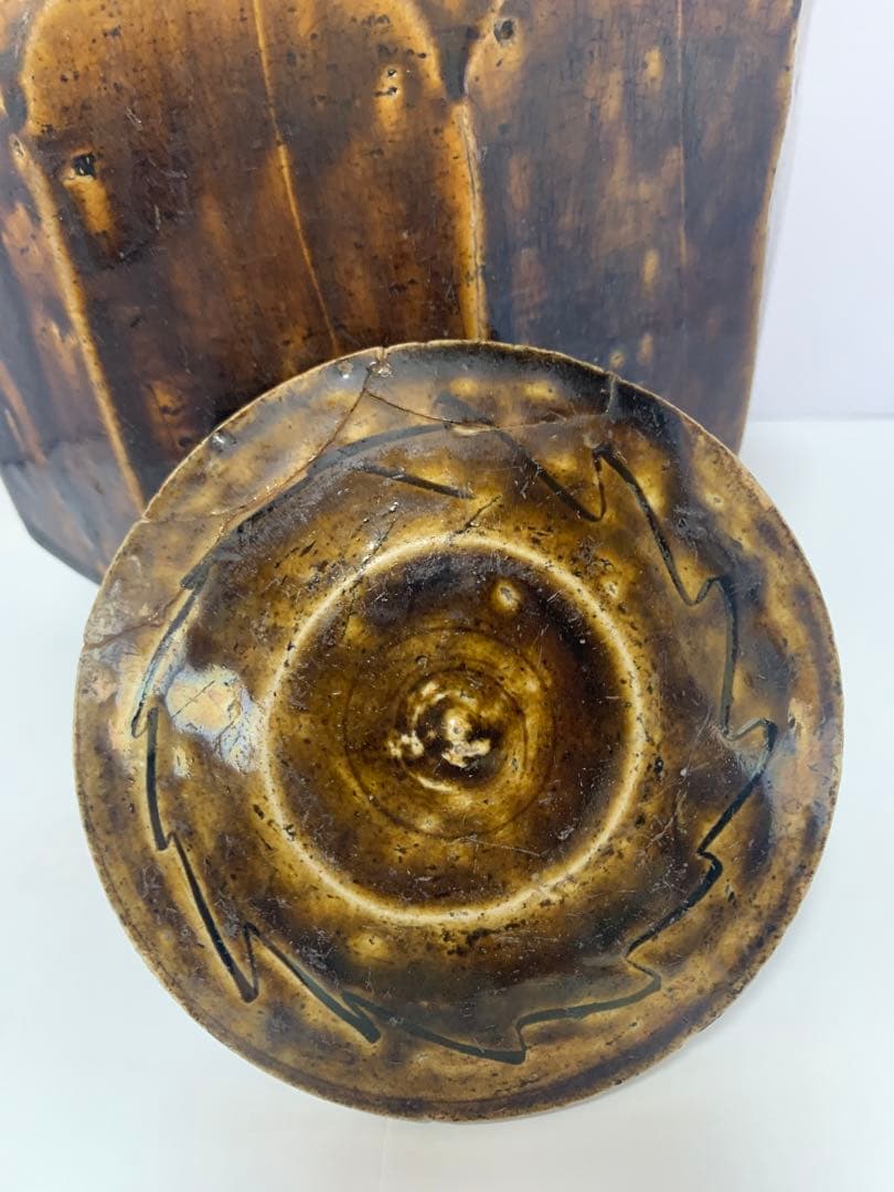 李朝　韓国美術　飴釉　面取大壺　 蓋付き　送料込み