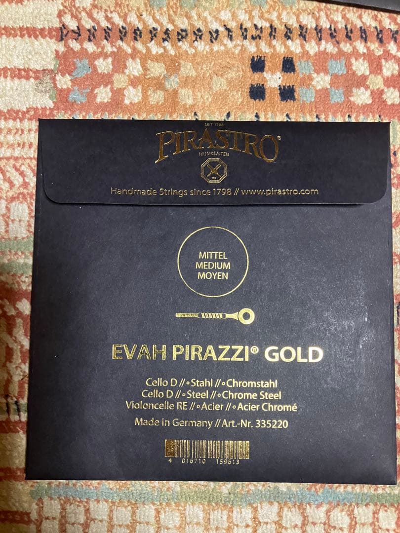 エヴァ・ピラッツィ　ゴールド　チェロ弦　A線D線　セット