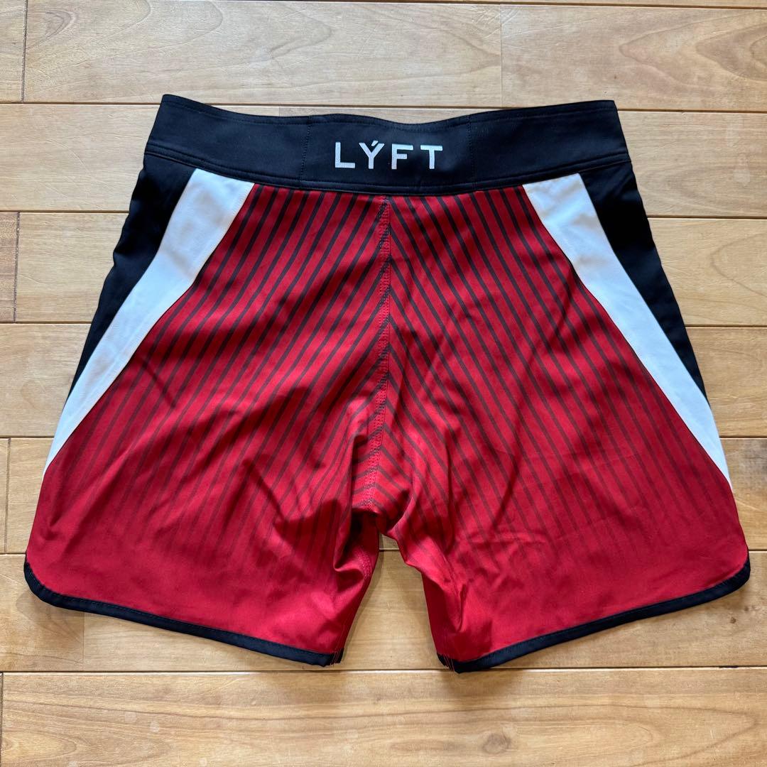 LYFT サーフパンツ Sサイズ ストライプ ステージショーツ リフト