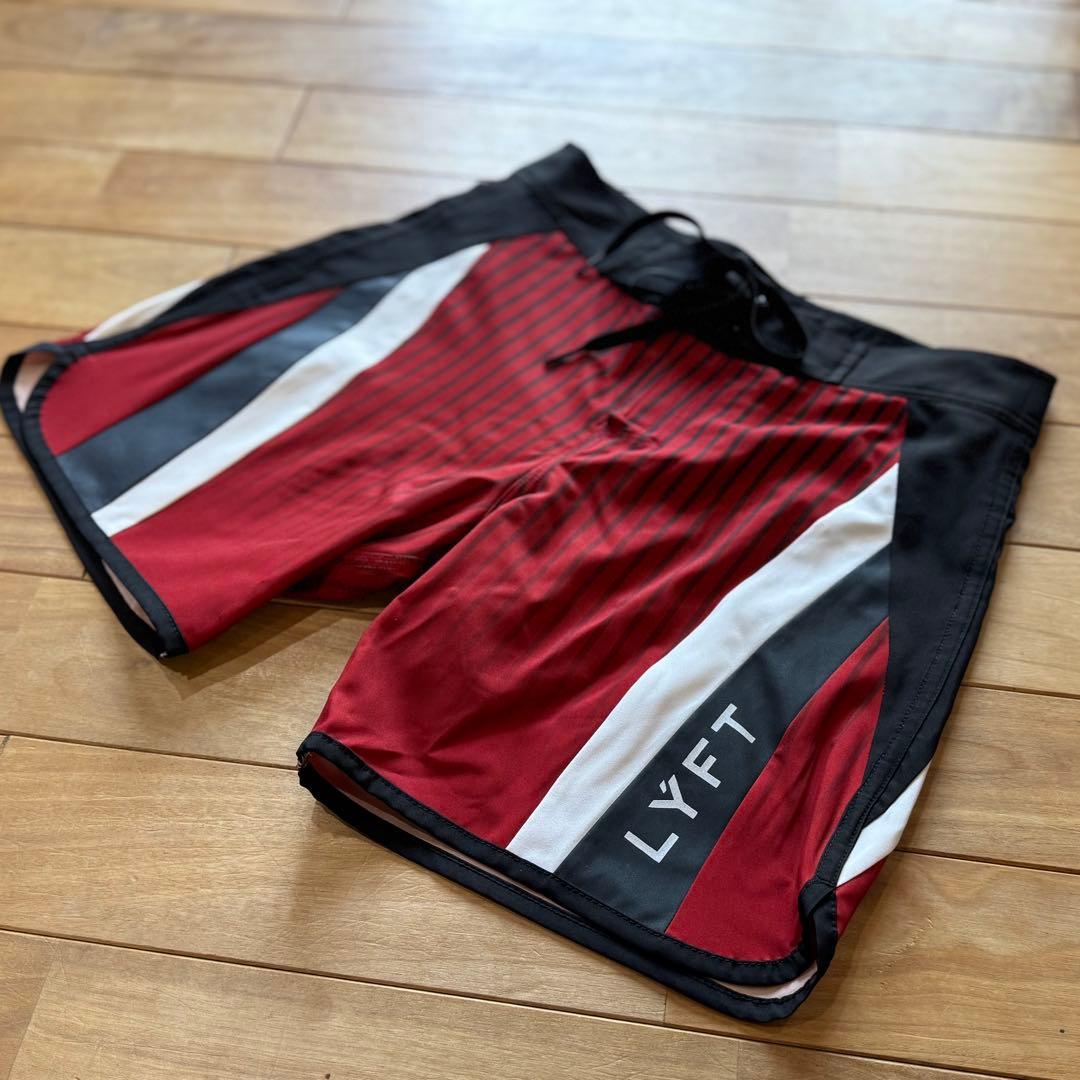 LYFT サーフパンツ Sサイズ ストライプ ステージショーツ リフト