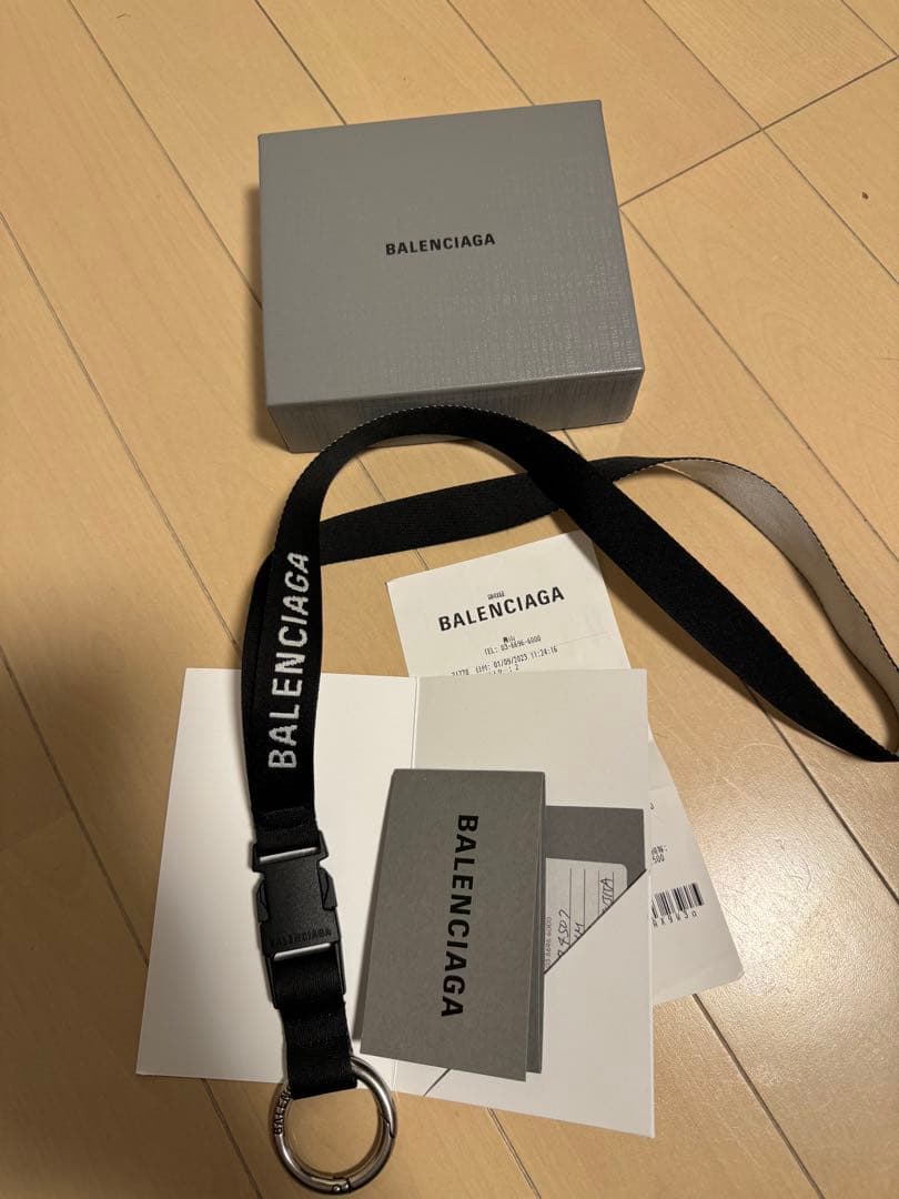 BALENCIAGA バレンシアガ ネックストラップ