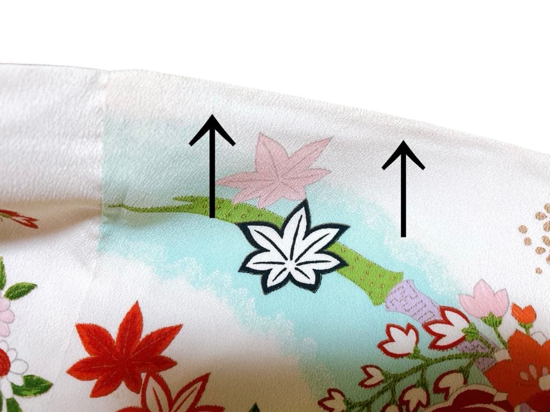 人気のアンティーク着物♡七五三　7歳　女の子　フルセット　一式　白　ゴールド