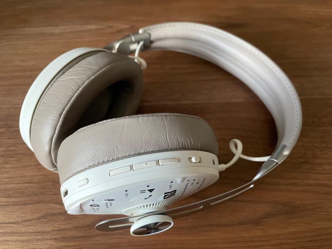 ゼンハイザー ワイヤレスヘッドホン MOMENTUM 3 ホワイト