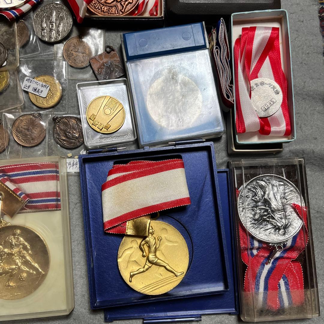【値下げOK】 勲章 メダル 大量 まとめ売り 希少 徽章 赤十字社 ビンテージ