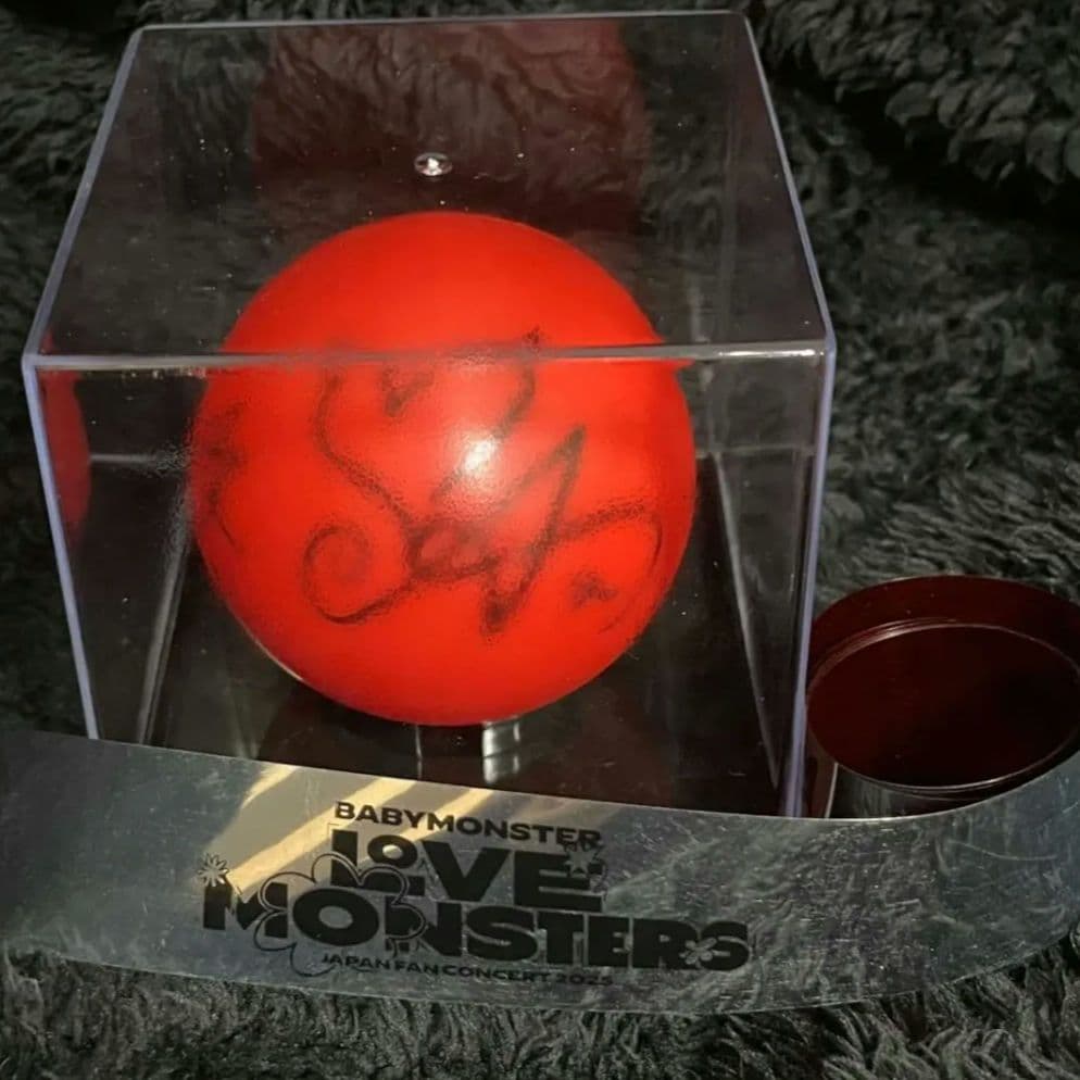 BABYMONSTER アサ 直筆サイン入りボール ベビモン サインボール - メルカリ