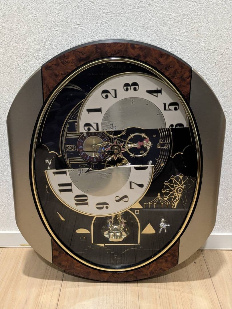 smallworld スモールワールド からくり時計 壁掛け時計　4MH751