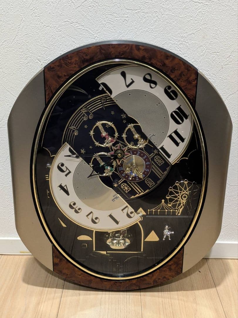 smallworld スモールワールド からくり時計 壁掛け時計　4MH751