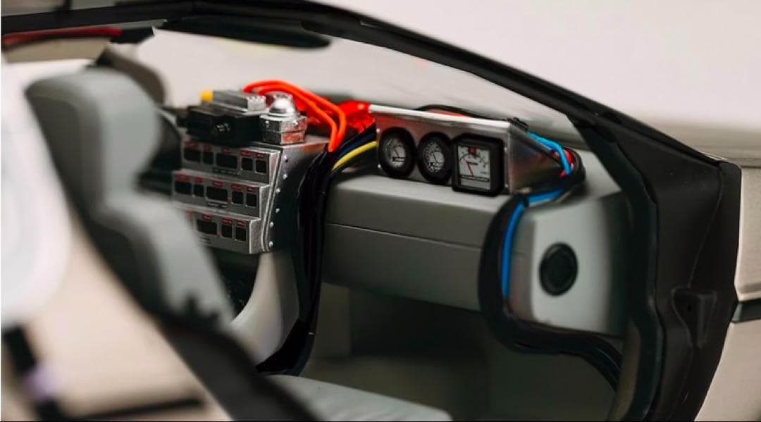 新品未開封 タカラトミー デロリアン 1/10