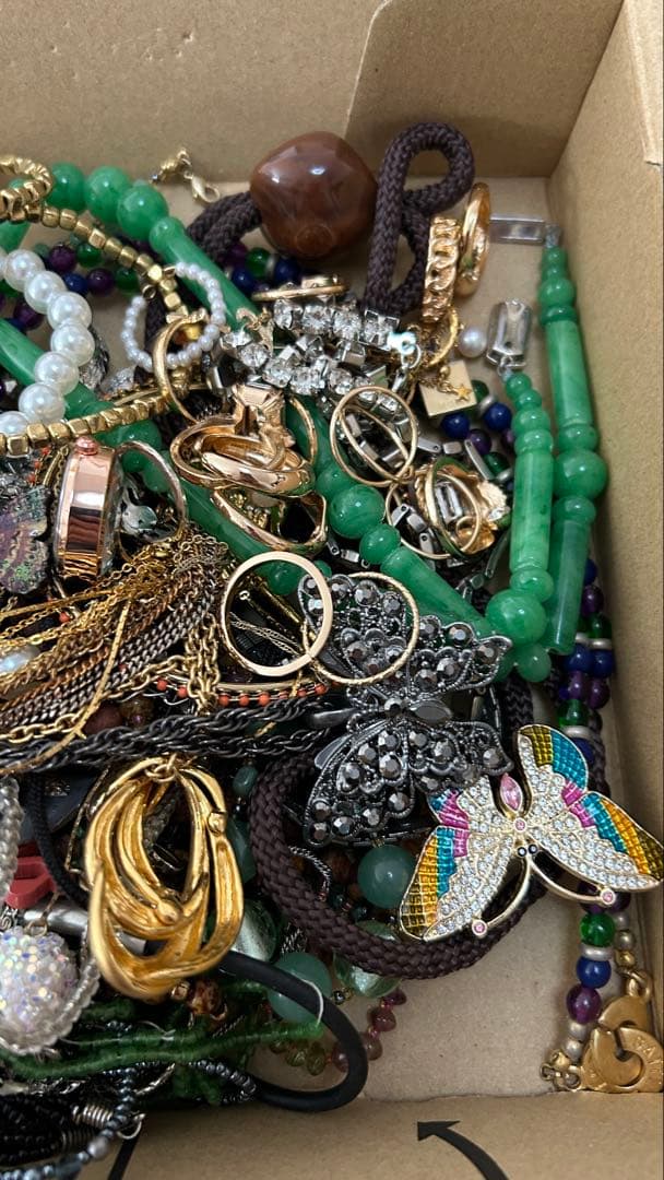 あ*ん様 アクセサリー まとめ売り イミテーション ジャンク品 ②