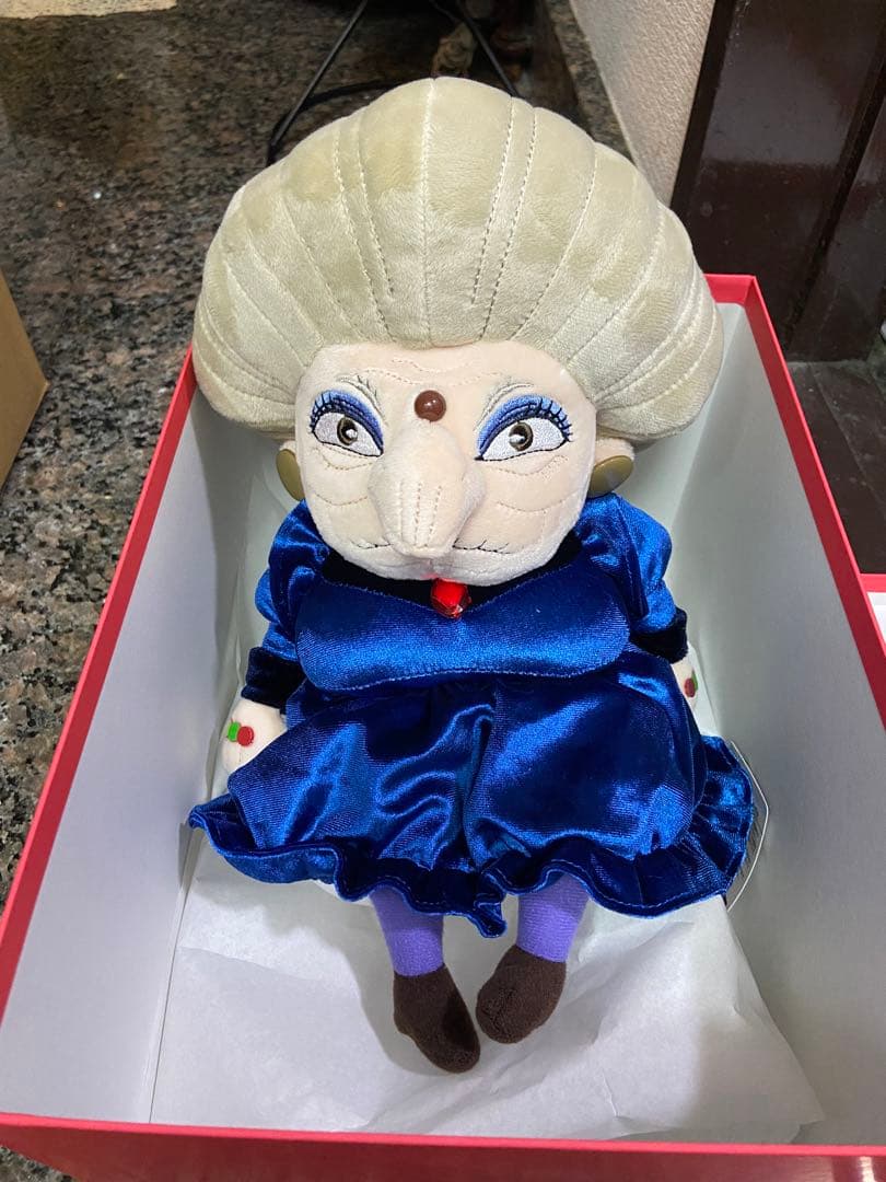 千と千尋の神隠し 湯婆婆ぬいぐるみ 30cmサイズ