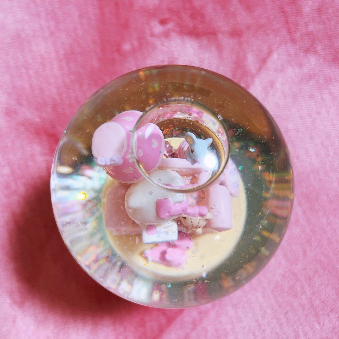 希少レア ハローキティ スノーグローブ スノードーム 2013 サンリオ