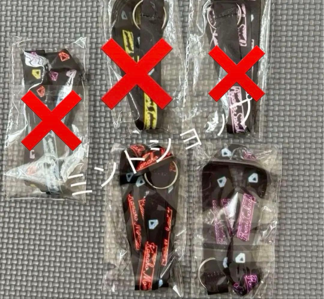 【未使用】レア　限定グッズ　ももいろクローバーZポーチ、ストラップ、缶バッジ