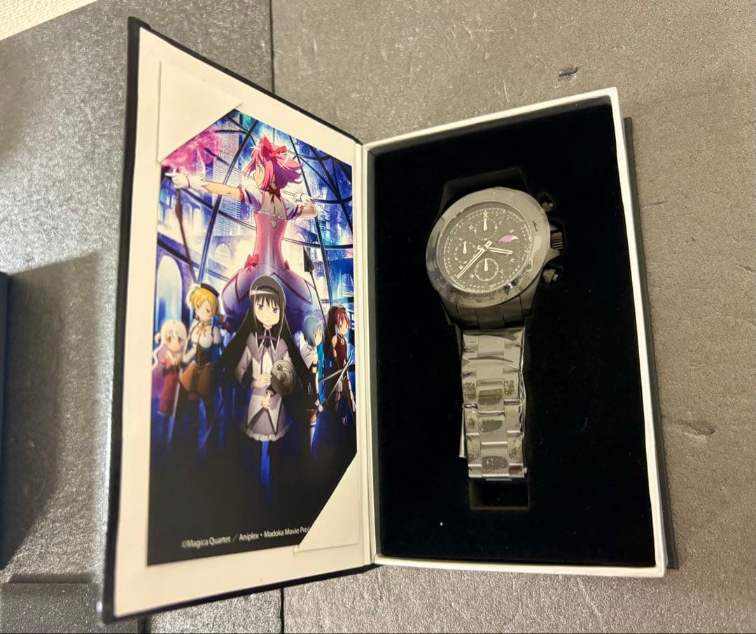 魔法少女まどか☆マギカ 叛逆の物語 サン&ムーン クロノグラフ腕時計