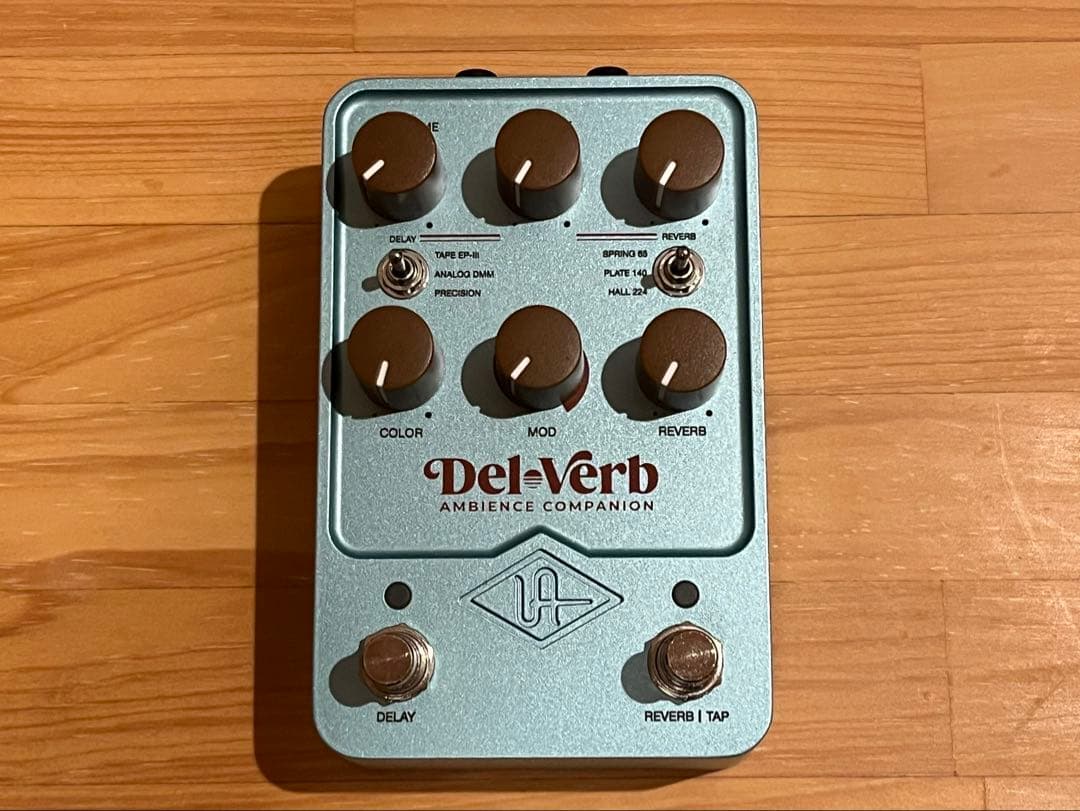 ギター UNIVERSAL AUDIO UAFX Del-Verb