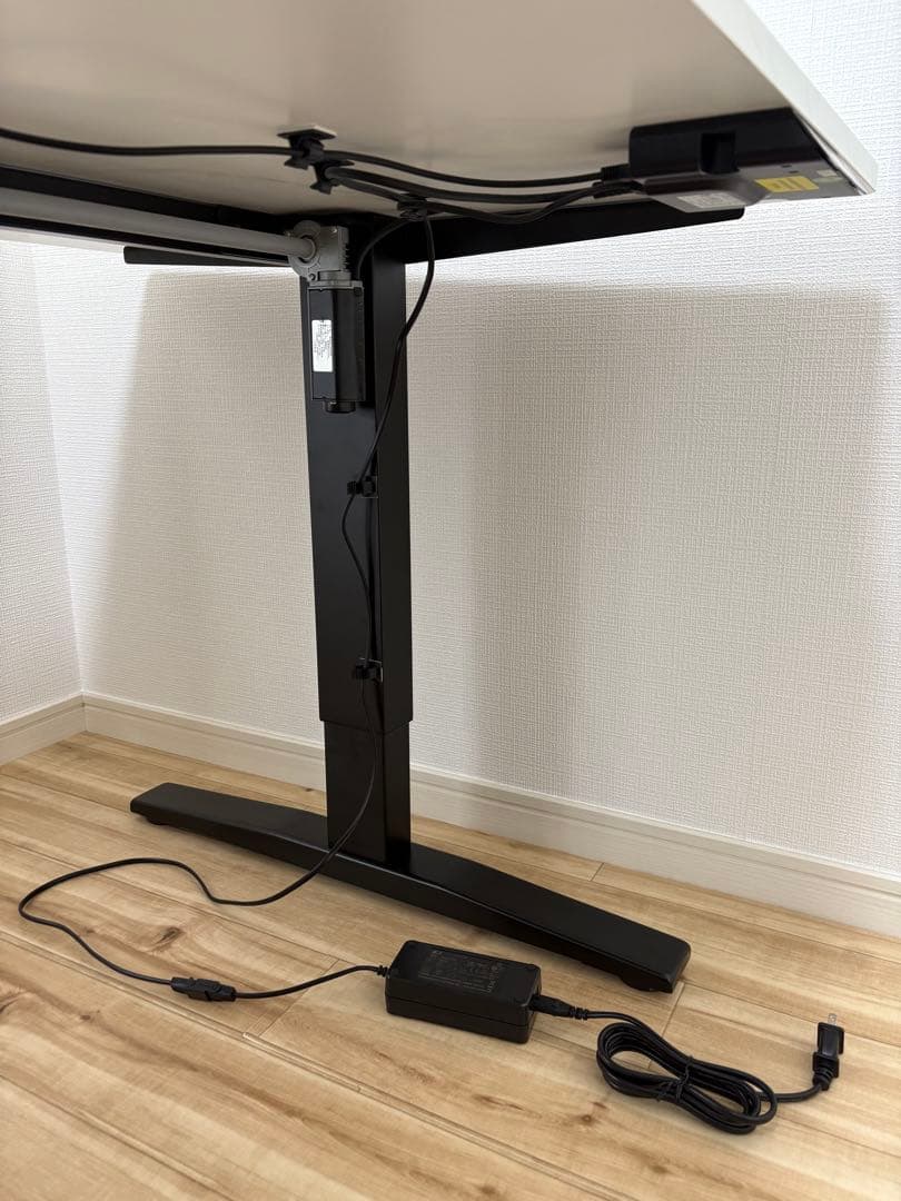 ニトリ 昇降電動テーブル WH JT341