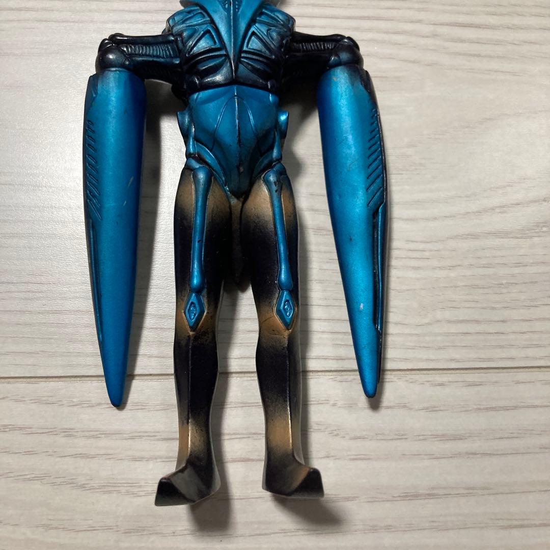 バルタン星人　ソフビ　サンプル？中国バンダイ？