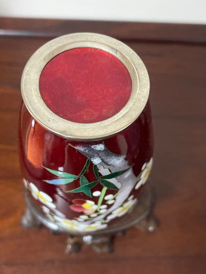 中国美術 梅蝶柄 七宝 花瓶 一对。七宝焼 壶1個台付き。一輪挿し