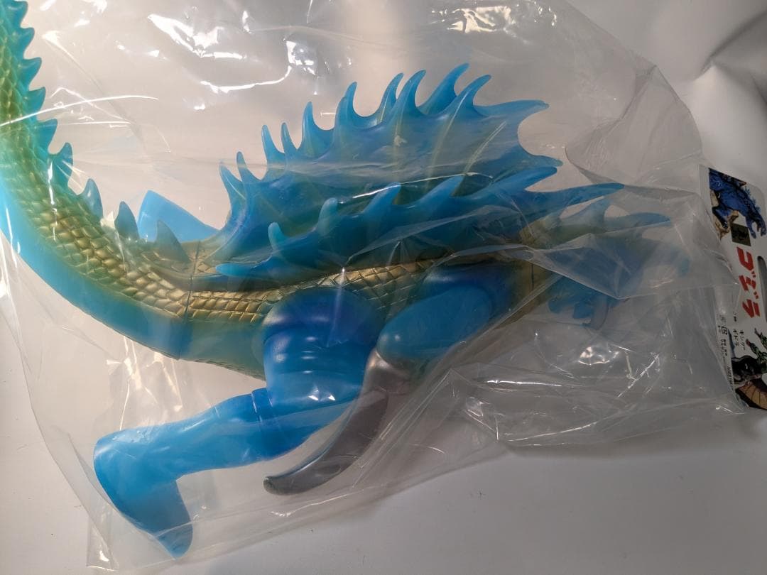 マルサン ガイガン450 ブルークリア ソフビ - メルカリ