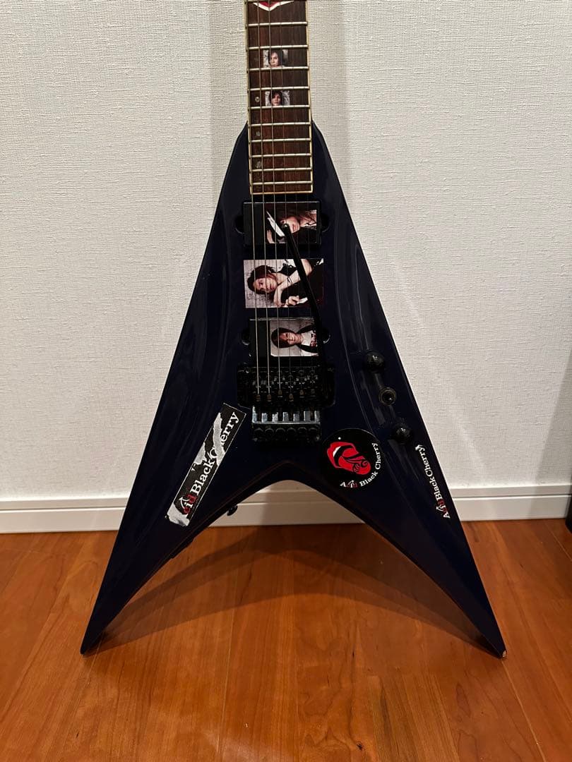 GrassRoots V型エレキギター 動作未確認 フライングV ギター