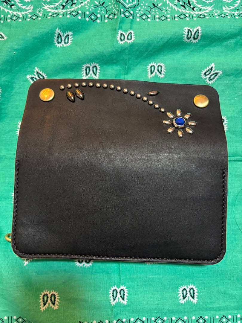 ロングトラッカーウォレット　三層　スタッズ　ハンドメイド　手染め　丘染め