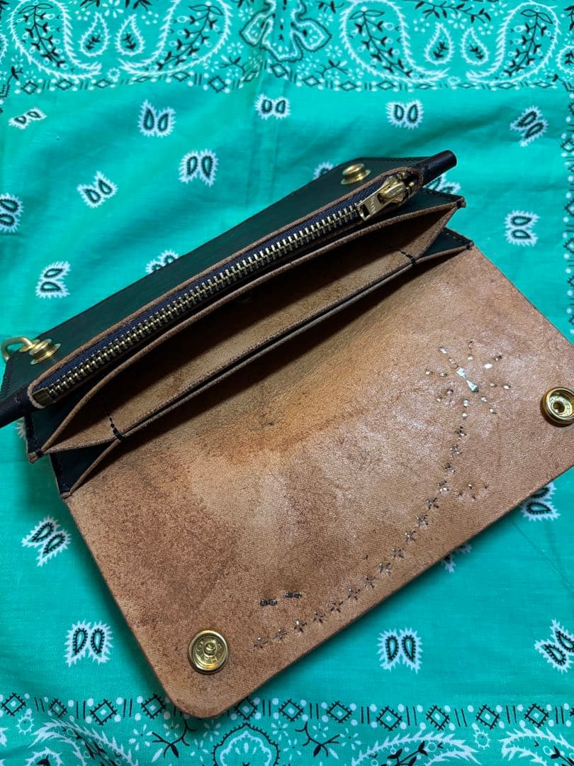 ロングトラッカーウォレット　三層　スタッズ　ハンドメイド　手染め　丘染め