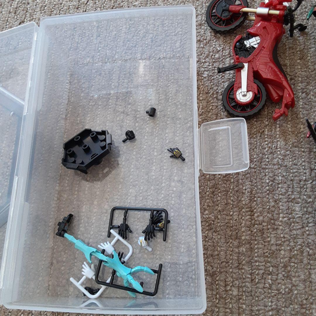 仮面ライダー セイバー まとめ売り