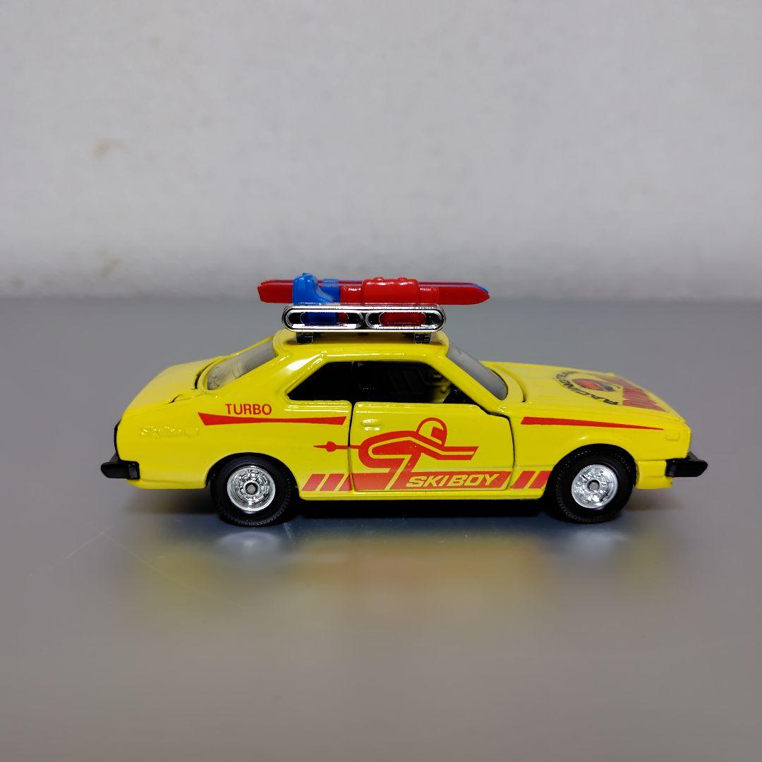 トミカダンディ　レジャーカー　ニッサンスカイラインターボ　スキー