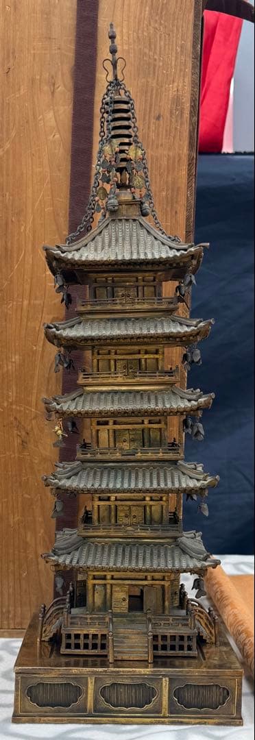ちょう貴重 中国 唐時代 鍍金銅製五重塔 仏教美術 木箱入 送料込み250502