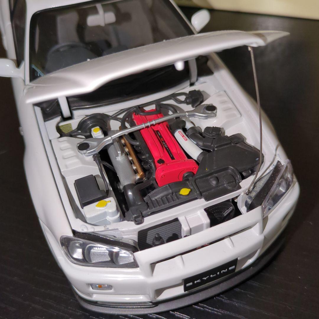 オートアート1/18 スカイライン GT-R R34 VスペックII