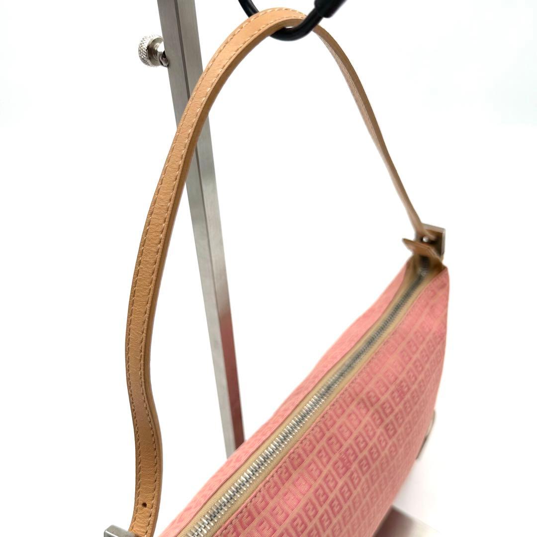 《美品》FENDI ズッキーノ FF金具 ミニハンドバッグ アクセサリーポーチ