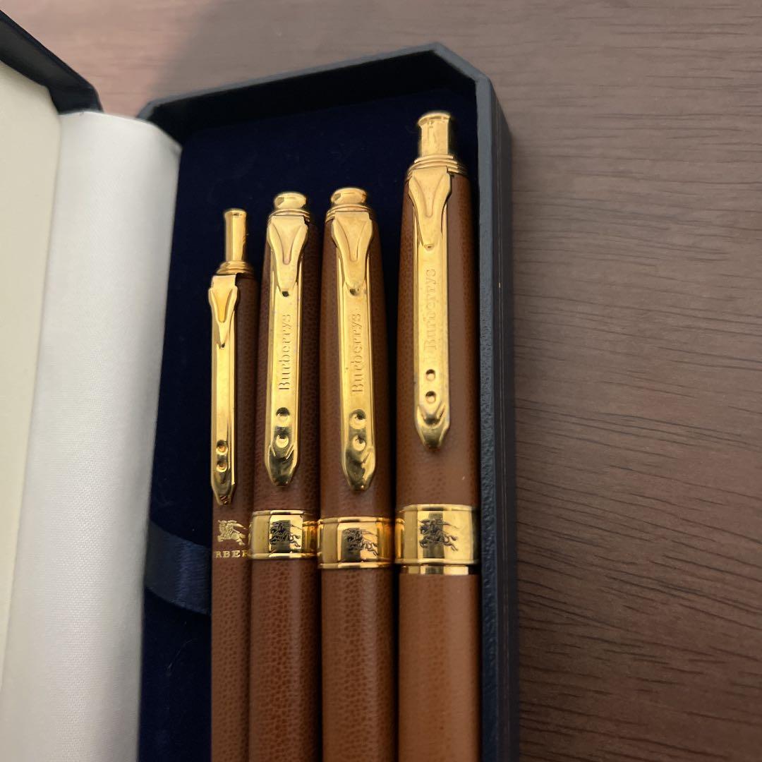 BURBERRY Libera Red シャープペンシル + 多機能ペン バーバリー