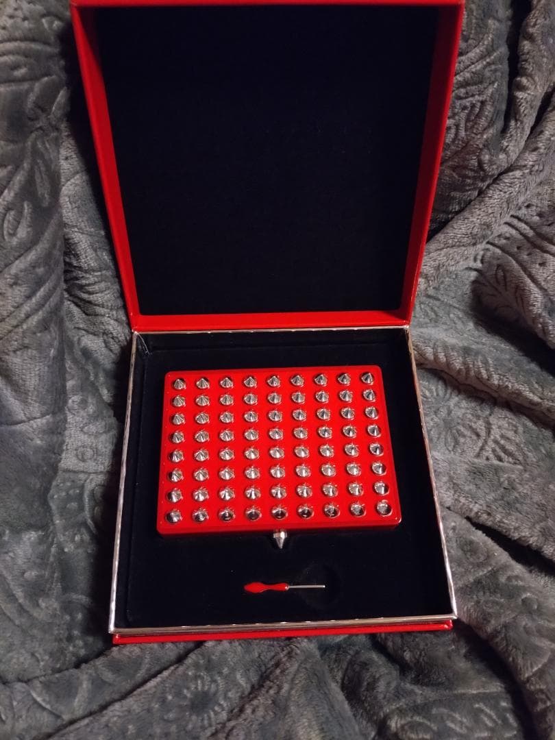 新品未使用　クリスチャンルブタン ラパレットケース　 チーク フェイスカラー