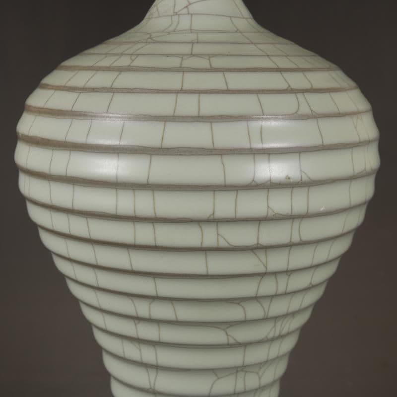 宋官窯汝窯螺旋紋梅瓶 景徳鎮 陶磁器 装飾品 現代工芸品美術品 置物