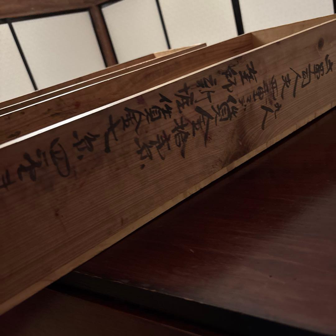 アンティーク 飴色のツヤ美しいシンプル和箪笥 たっぷり収納