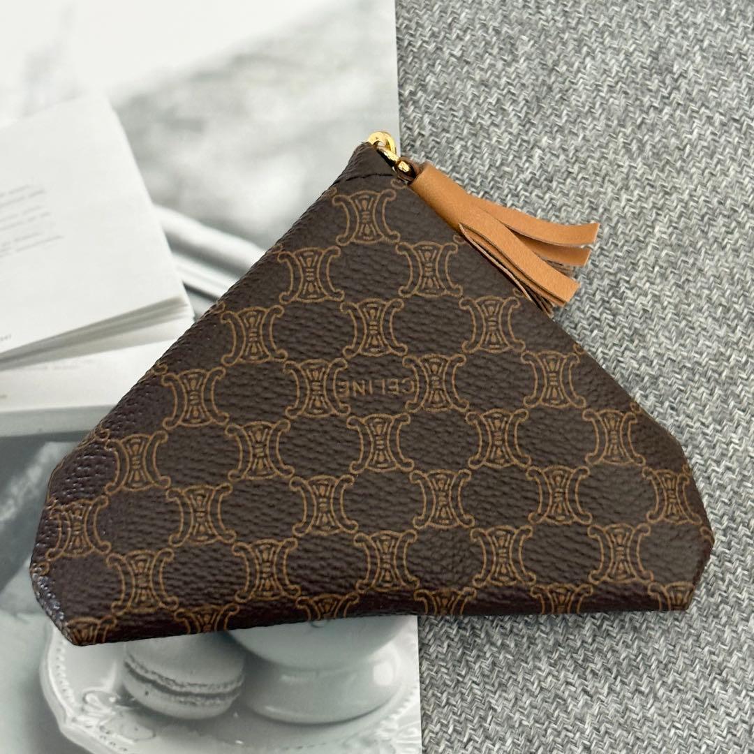 【美品】セリーヌ 三角ケース マカダム 馬車金具ブラウン小銭入れ 183