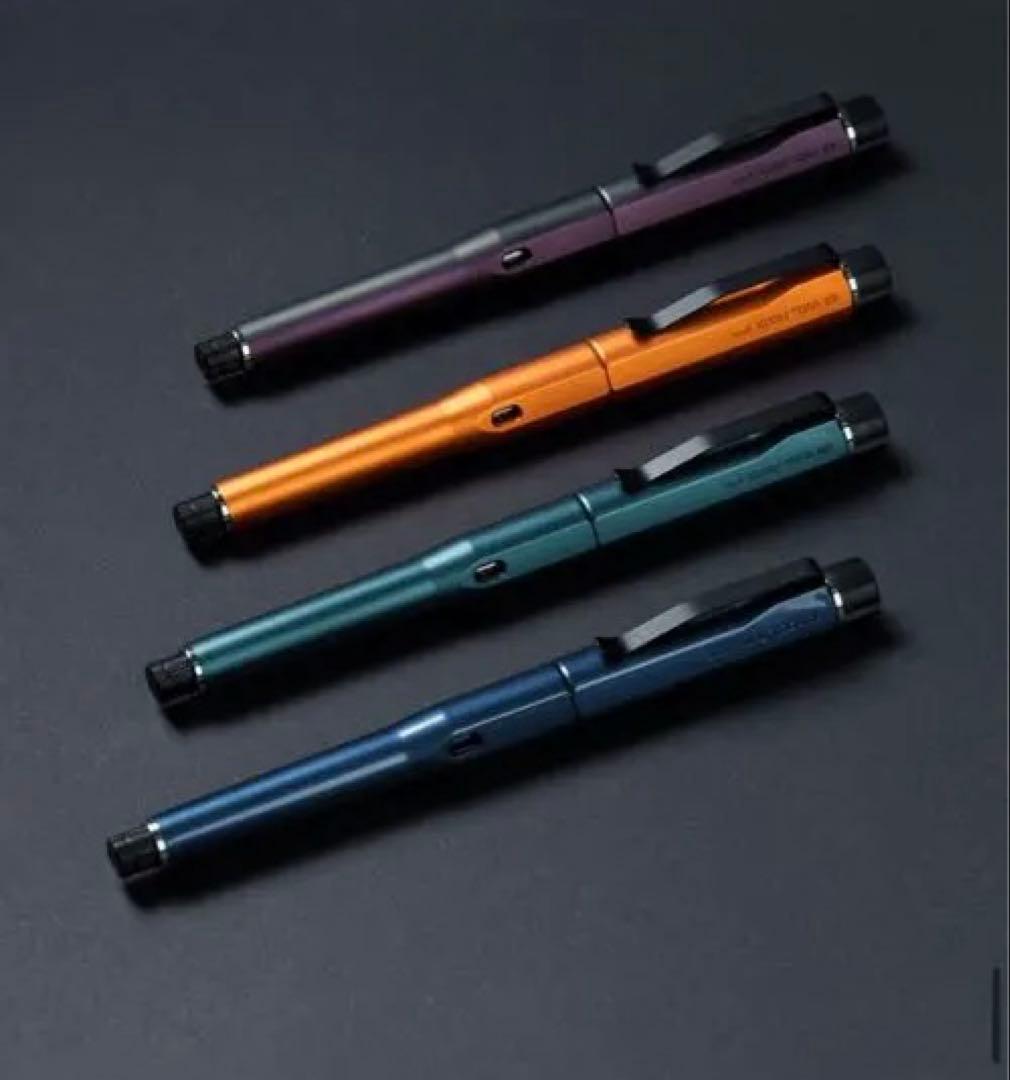 と*る様 クルトガダイブカヴェコ