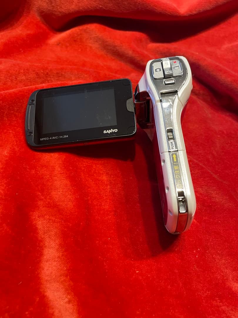 SANYO デジタルムービーカメラ Xacti DMX-CA100P ピンク