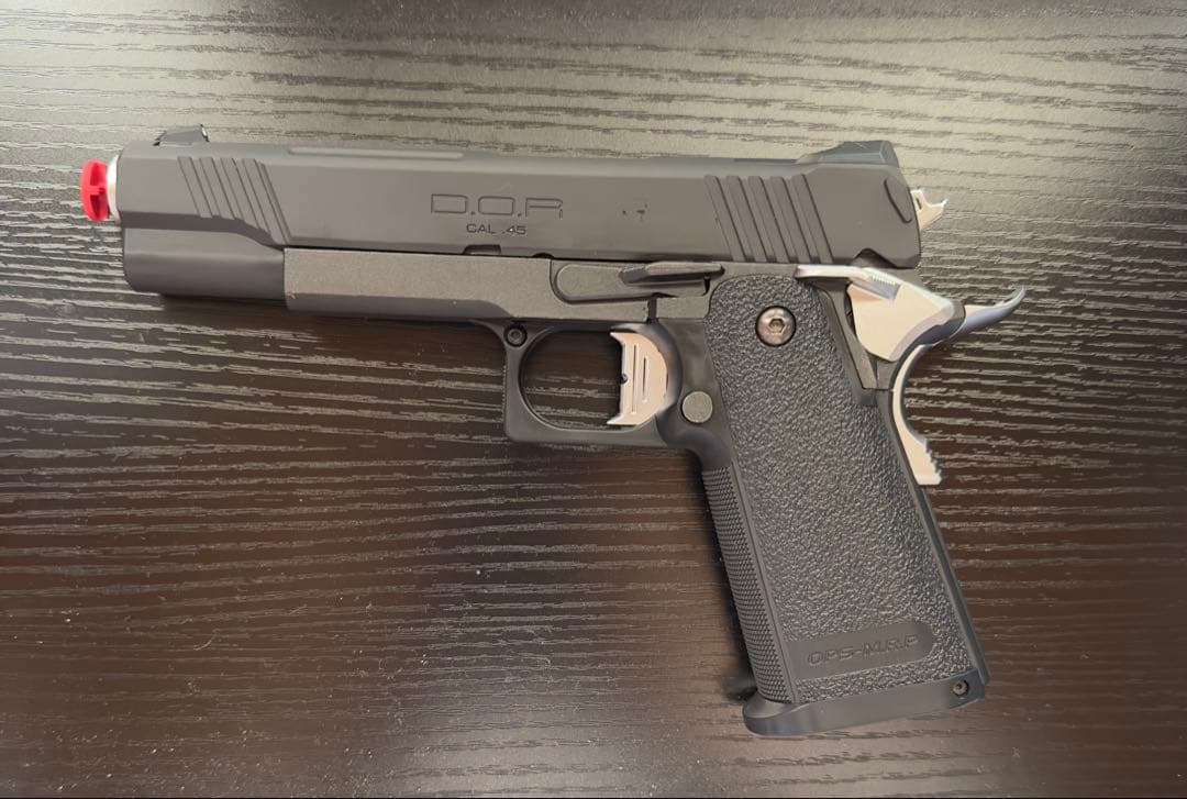 D.O.R ガスブローバックエアガン .45口径