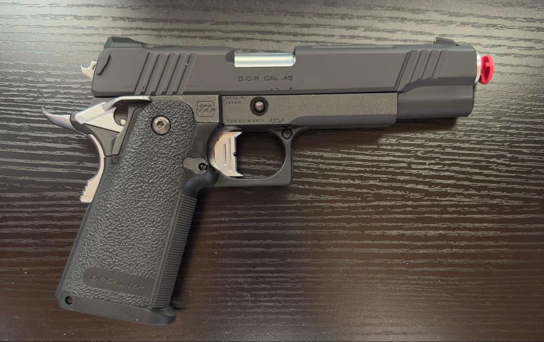 D.O.R ガスブローバックエアガン .45口径