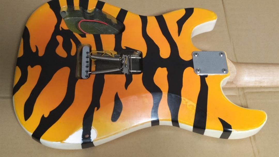 イエロータイガー　自作ギター ボディ＆ネックのみ 本日だけ値下げ