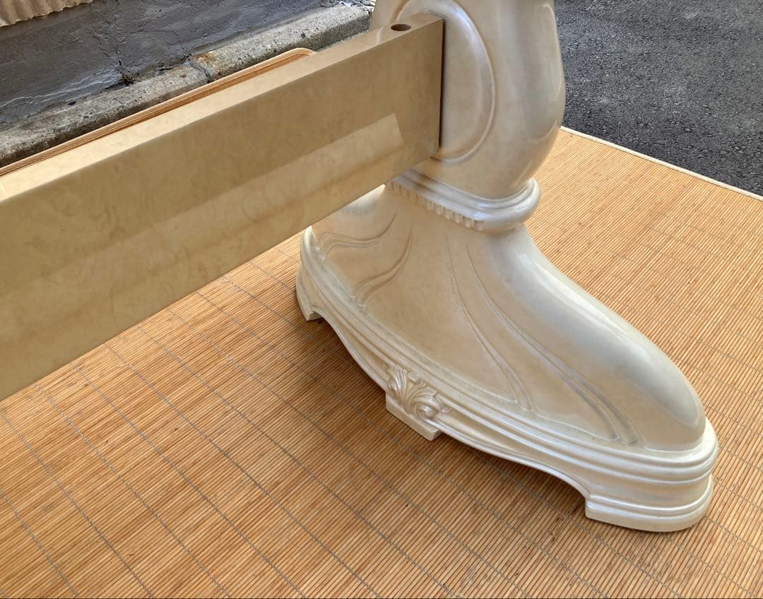 アンティーク調テーブル